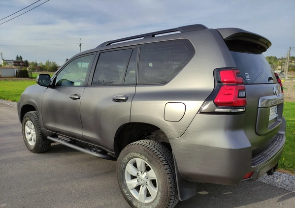 Toyota Land Cruiser cena 239000 przebieg: 61500, rok produkcji 2019 z Sępólno Krajeńskie małe 67